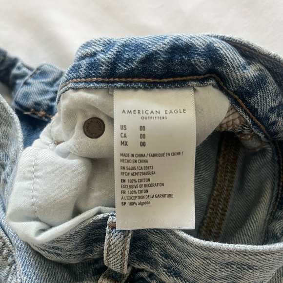 American Eagle Outfitters Light Blue Distressed Jean Shorts - Picture 6 of 6